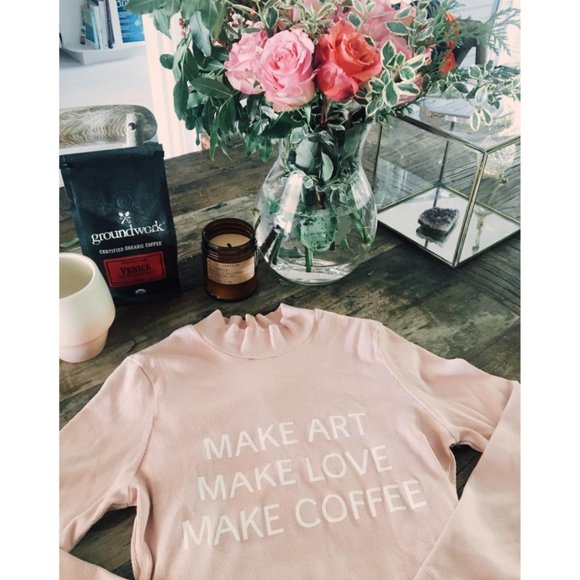 Daydream Make Art Mock Neck Top in Rose - Picture 2 of 8